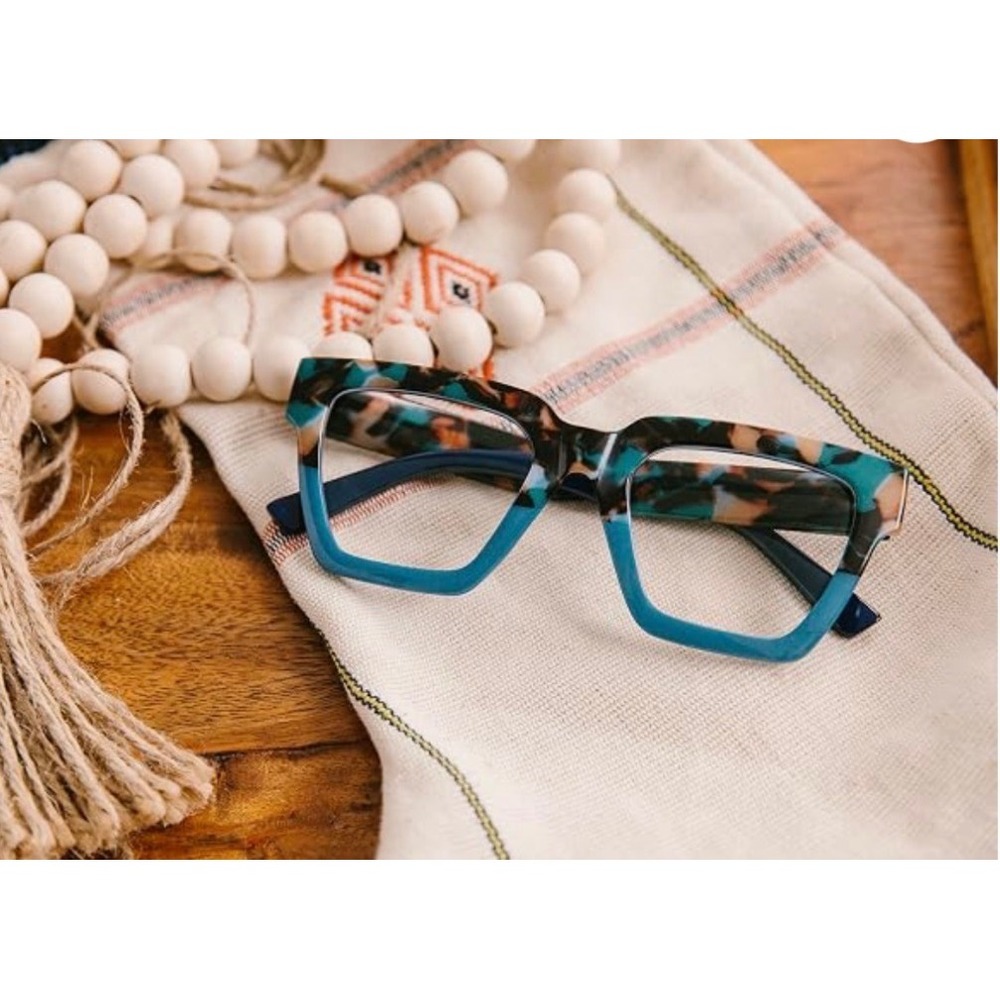 Peepers Take a Bow +2.00 Blue Light Readers Square Glasses w Case